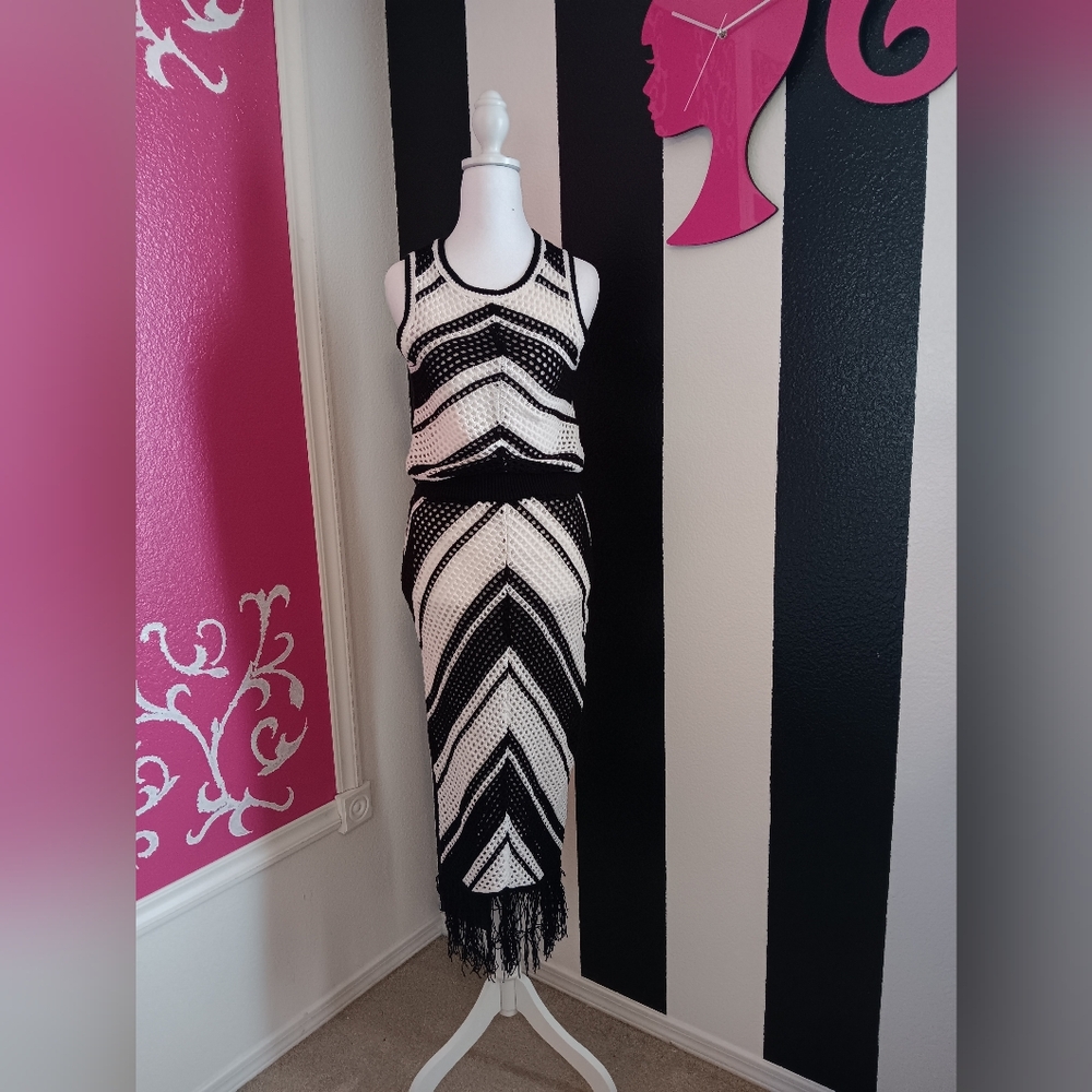 Willow Monochrome Chevron Maxi Dress